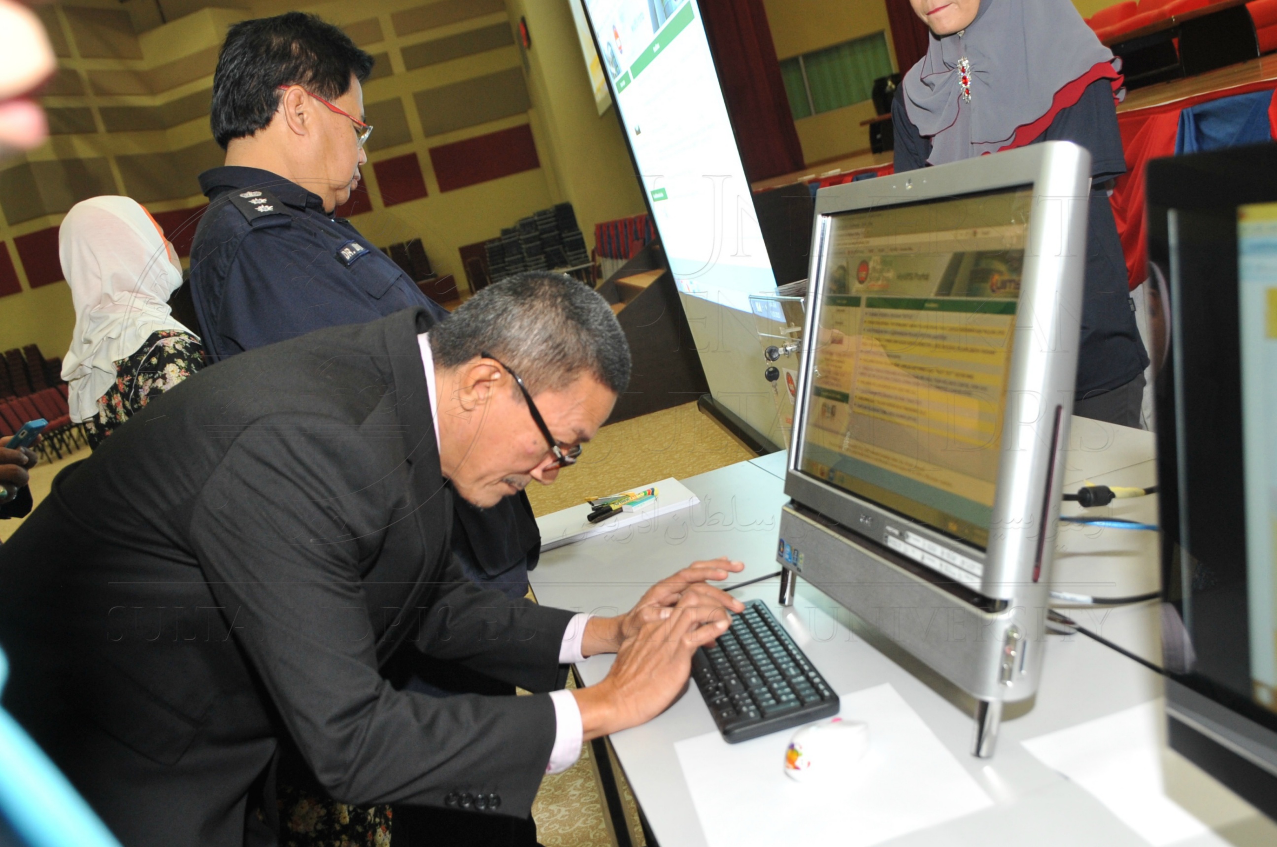 PRO15 143 PILIHANRAYA HAS 5569